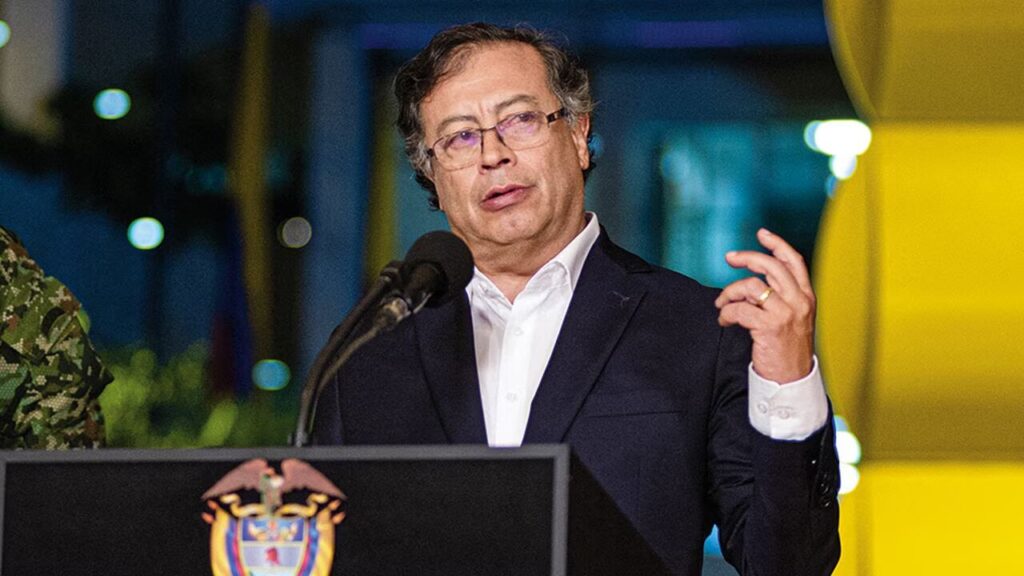 La desaprobación del presidente petro volvió a subir según la más reciente encuesta de datexco y se ubicó en el 61%