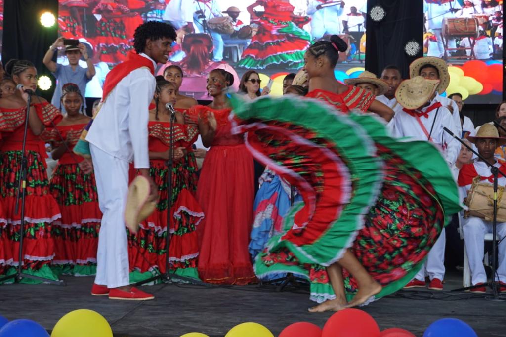 La afrocolombianidad se conmemoró en el grado de los monitores de paz en san onofre