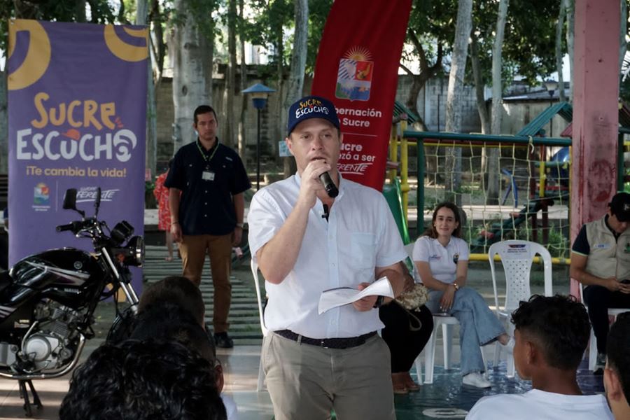 «Estamos edificando futuro en cada uno de ustedes», gobernador héctor olimpo espinosa