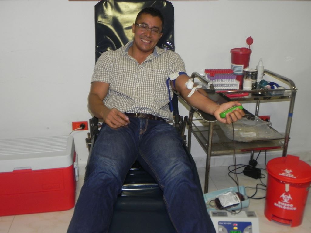 Secretaría de salud y laboratorio de salud pública se unen a la conmemoración del día mundial del donante de sangre
