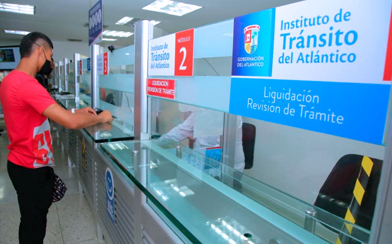 Tránsito del Atlántico advierte a usuarios no dejarse engañar por falsos tramitadores ni pagar por trámites que son gratuitos