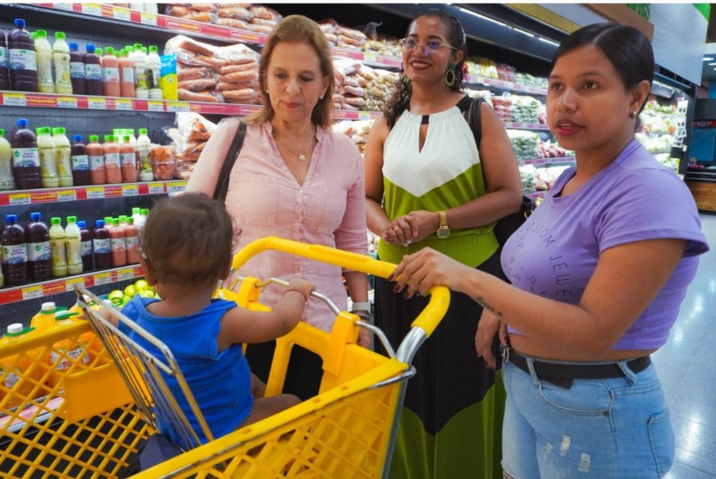 Gobernación de Sucre y fundación éxito iniciaron las entregas de bonos a madres gestantes y lactantes
