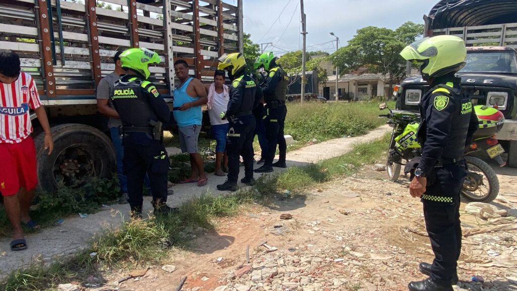 Muerto delincuente en procedimiento policial en Soledad, le hallaron tres armas de fuego