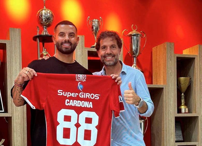 Edwin cardona es oficialmente nuevo jugador del américa de Cali