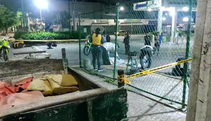 Un hombre fue ultimado a bala frente a una estación de gasolina, en el suroriente de Barranquilla