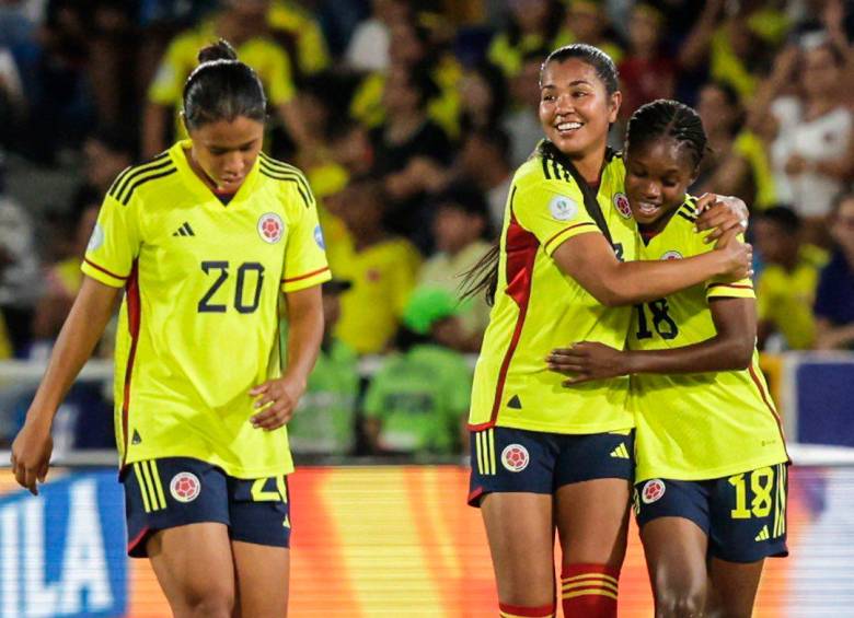 ¿Por qué el partido de preparación entre la selección Colombia femenina e irlanda solo duró 20 minutos?