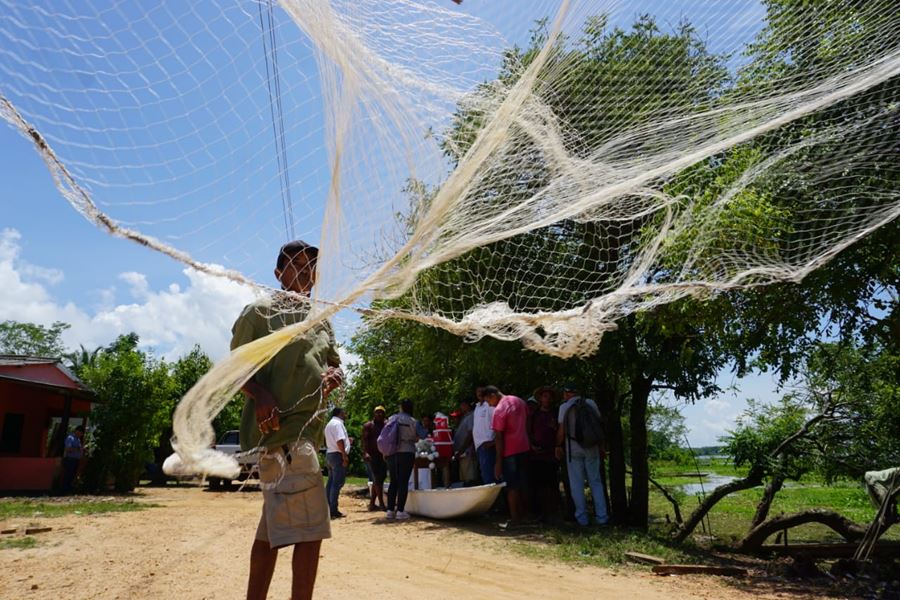 Aseguramos el futuro de los pescadores sucreños con el repoblamiento de peces, canoas, atarrayas e implementos de pesca