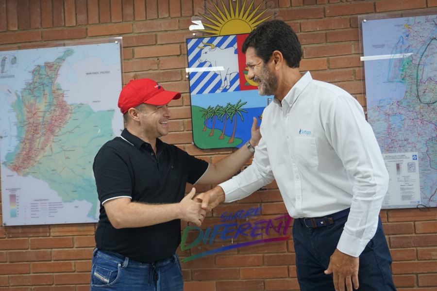 El gobierno de héctor olimpo espinosa continúa transformando las vidas de las familias sucreñas con proyectos de gasificación