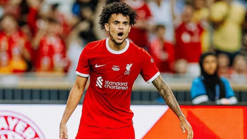 Luis díaz anotó un gol en la derrota del liverpool, ante el bayern munich en partido de pretemporada