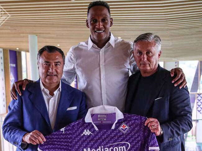 Yerry mina fue presentado como nuevo jugador de la fiorentina