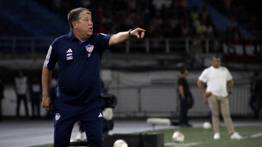 ¿Tiene ‘bolillo’ gómez las horas contadas en Junior?