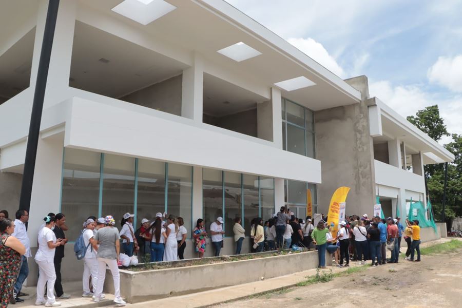 Gobernador denunció el constreñimiento político del que son objeto trabajadores en el hospital de corozal