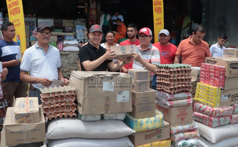 Con la entrega de 120 bonos, los beneficiarios de mi tienda diferente impulsarán sus negocios