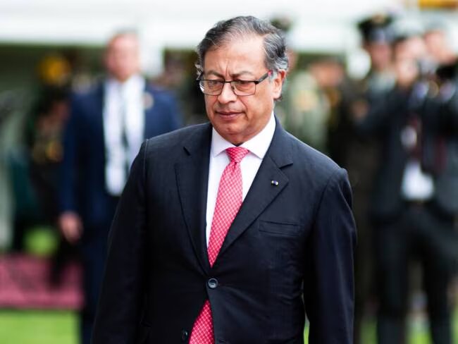 Una vez más el presidente petro arremetió contra la prensa