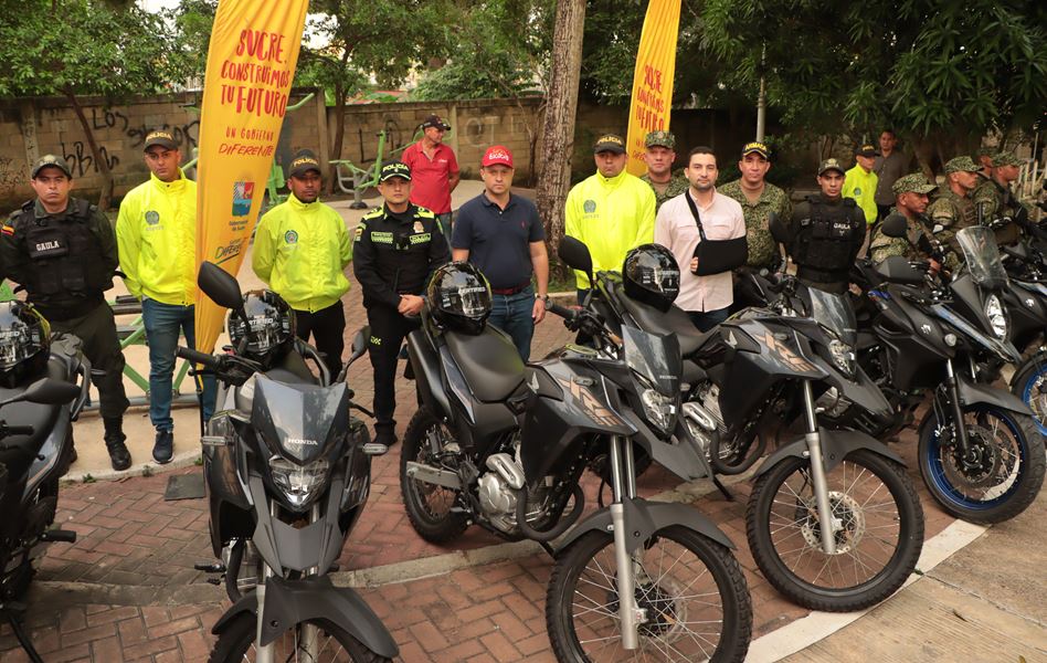 Administración Sucre diferente fortalece capacidades de la fuerza pública con entrega de motocicletas