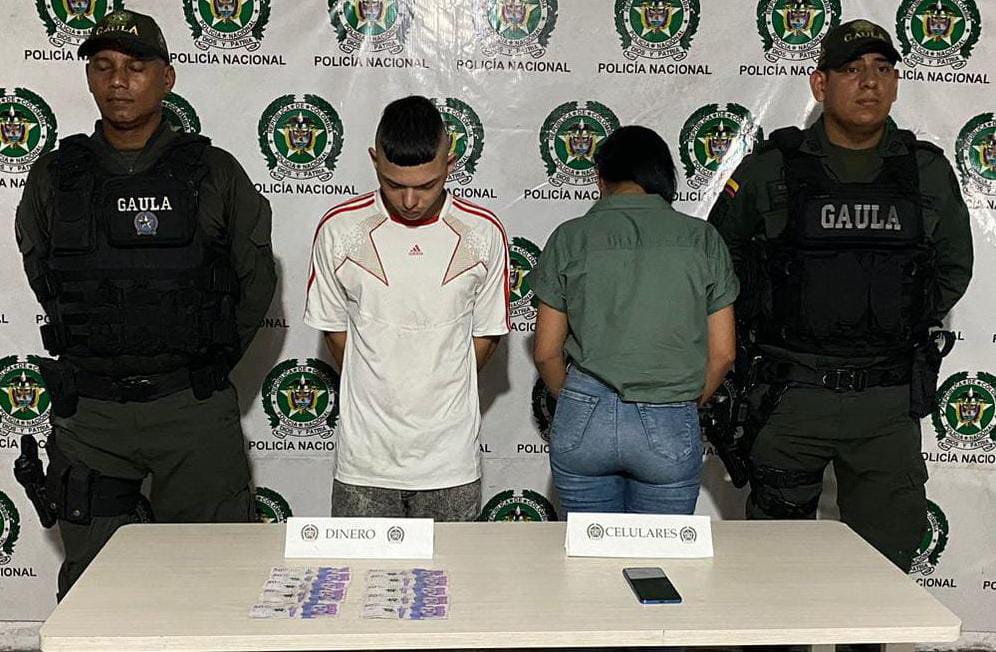 Un hombre fue capturado por extorsión y una menor de edad aprehendida por estar a cargo de recaudar el dinero