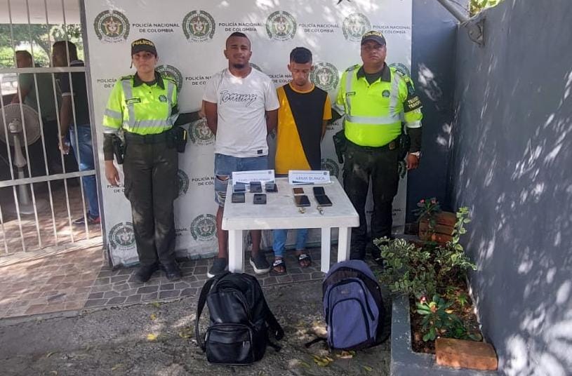 Dos piratas terrestres fueron capturados después de cometer un hurto a un bus interdepartamental