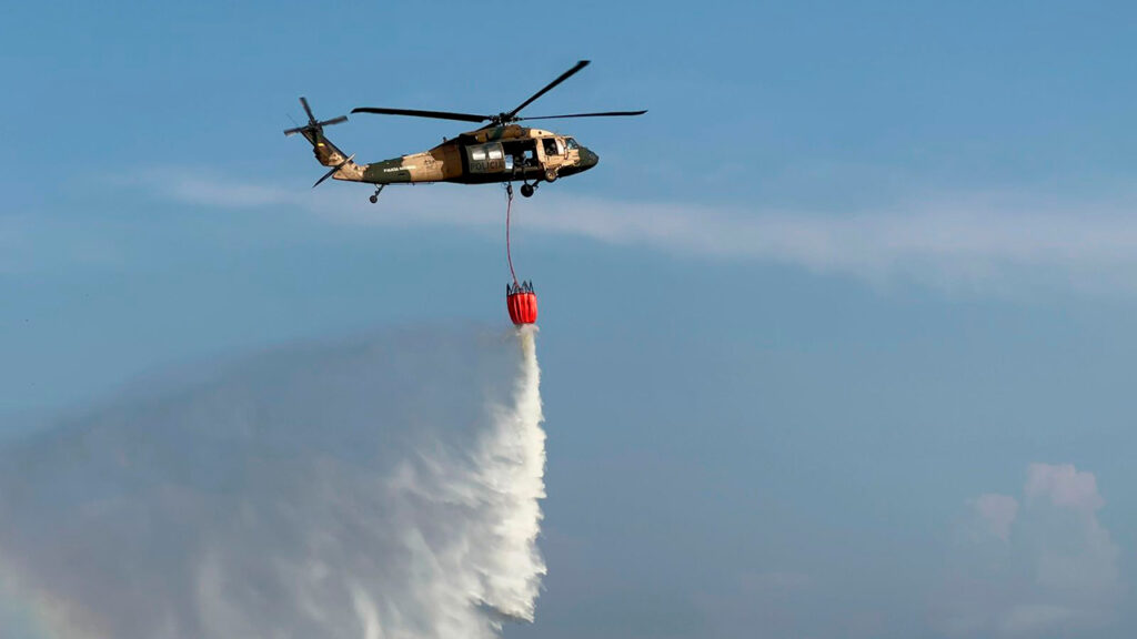 Aeronaves que antes arrojaban glifosato ahora apagarán incendios y protegerán la vida y el medio ambiente