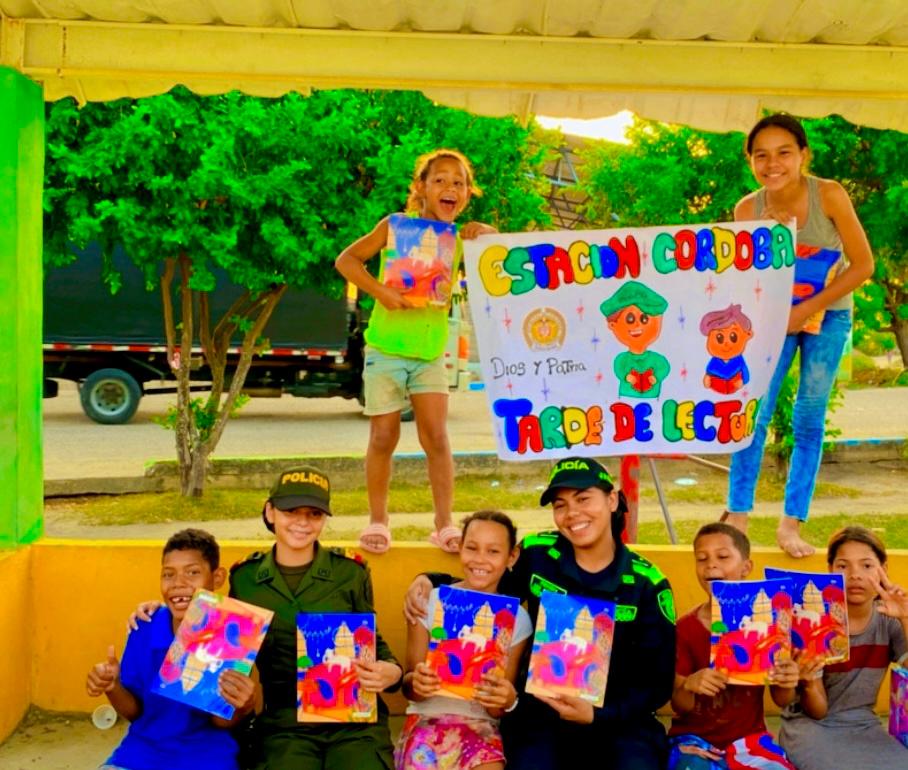 Policía Bolívar desarrolló ‘tarde de lectura’ con niños de Córdoba tetón