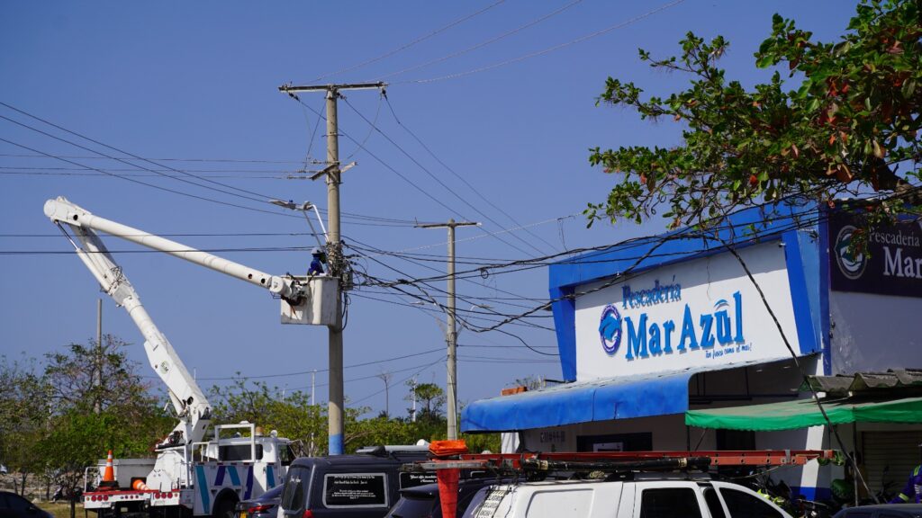 Detectan cinco pescaderías con robo de energía en barranquillita