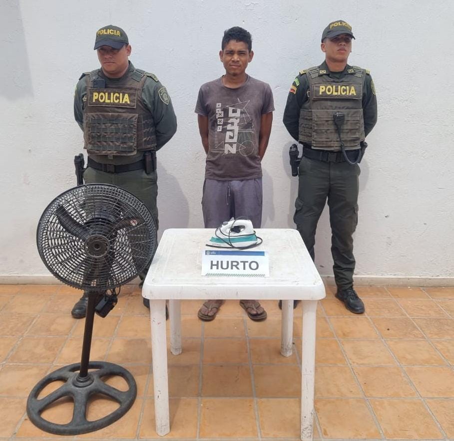 ¡Camarón que se duerme se lo lleva la corriente! Y así le pasó a un ladrón que se durmió tras cometer un hurto y lo pilló la Policía