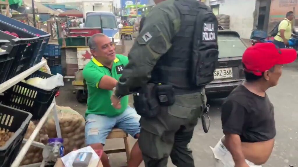 Ofensiva contra la extorsión  el comandante de la Policía metropolitana Barranquilla lidera los operativos y acompañamientos al comercio