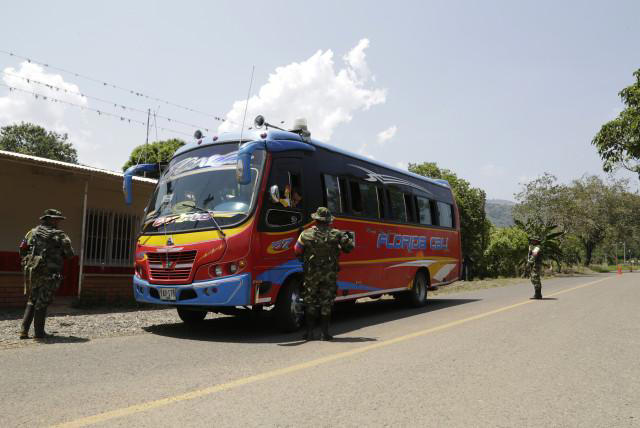 ¡Lo que faltaba! Empezaron los retenes de las disidencias de las FARC en el cauca