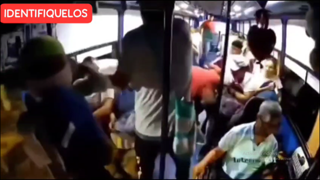 En vídeo quedó el atraco a un bus intermunicipal de la empresa cootransoriente