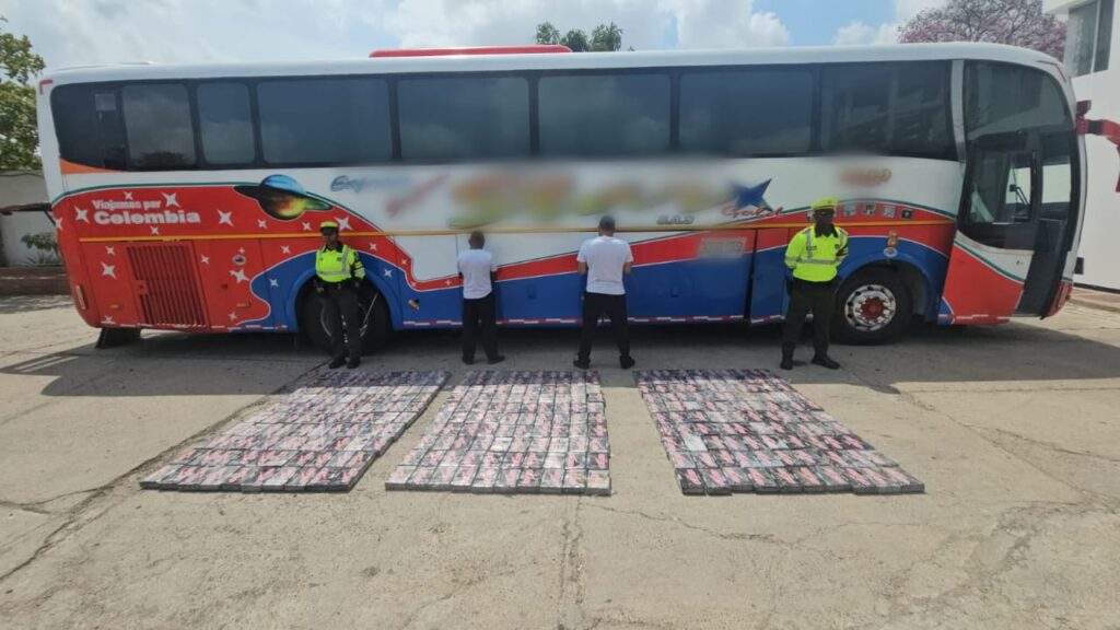 Dos personas fueron capturadas con un millonario cargamento de 300 kilos de droga