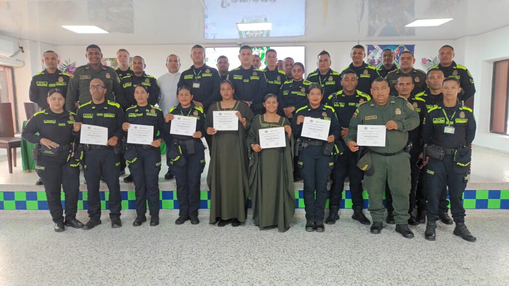 “La Policía nacional refuerza su enfoque étnico y diferencial con el propósito de mejorar sus vínculos con las comunidades y evitar actos discriminatorios.”