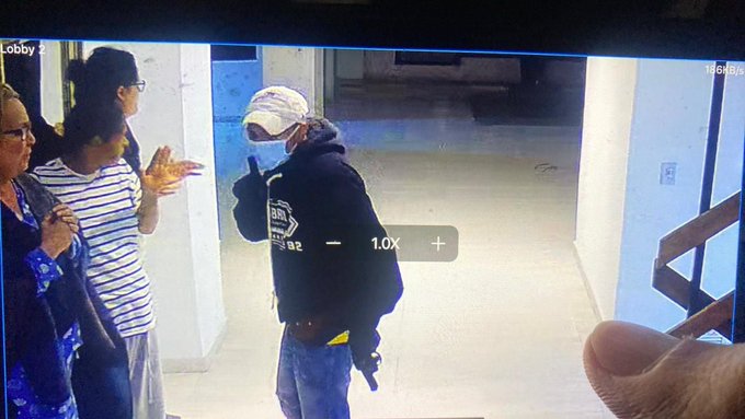 ¡Lo que faltaba! Hombres armados irrumpieron en el lugar de residencia del abogado de olmedo lópez