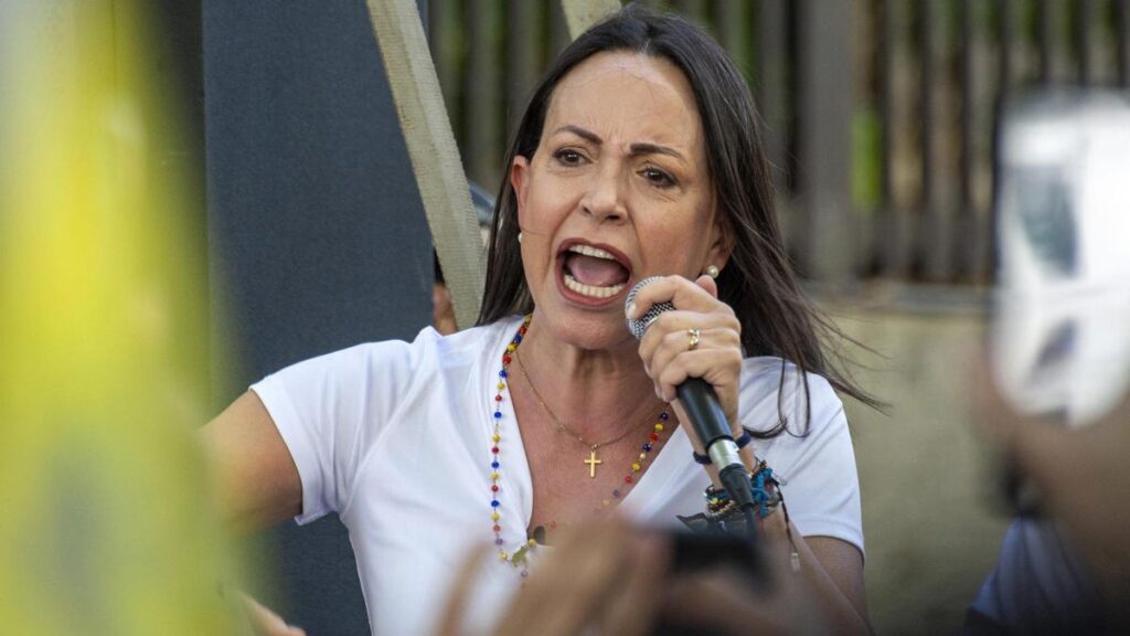 ¡De no creer! Nicolás maduro firmó la orden de captura en contra de maría corina machado