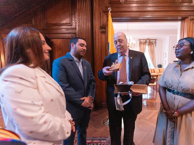 Bolívar, invitado de honor a la celebración del 20 de julio en washington