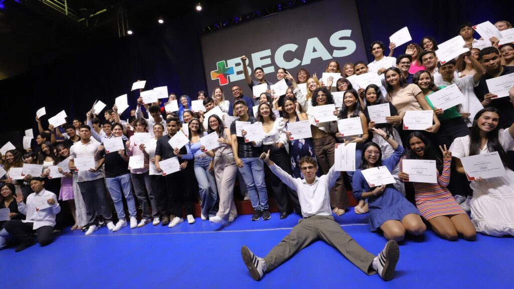 Sueños que se hacen realidad: 250 nuevos becarios inician su camino académico
