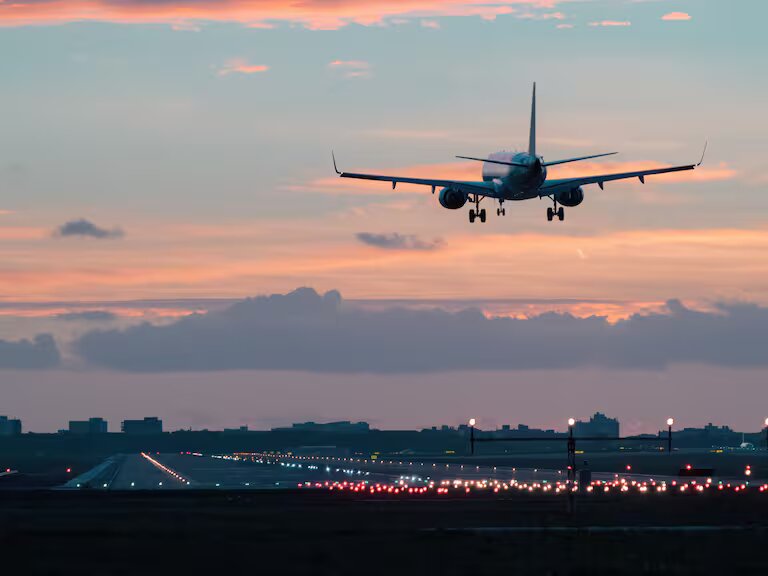 Ya hay combustible en los aeropuertos de Colombia