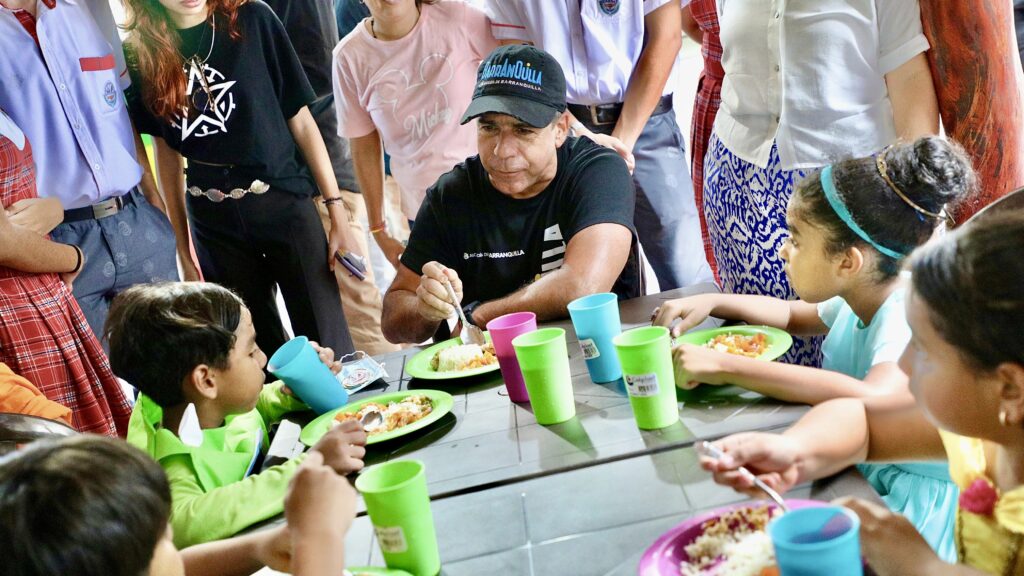 Alcalde char inaugura cocina para que más de 460 estudiantes del colegio jorge nicolás abello reciban almuerzo gratis