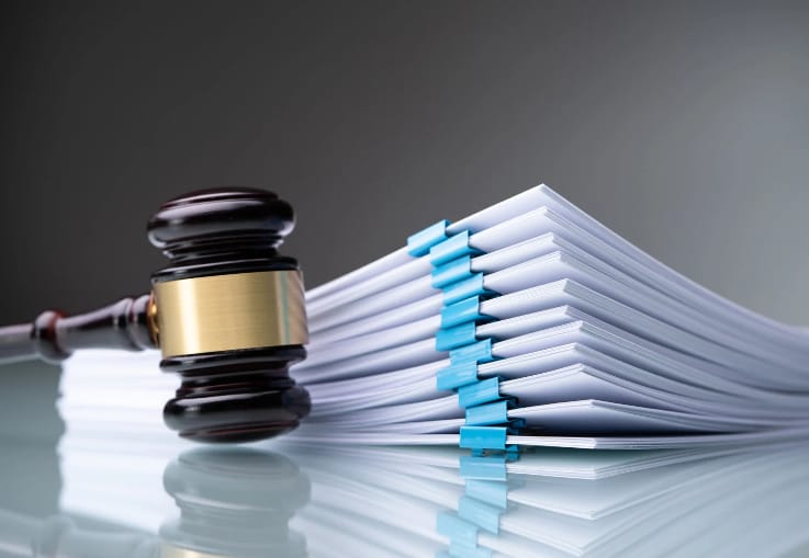 Exdirector de la unidad de víctimas irá a juicio por omitir fallos judiciales