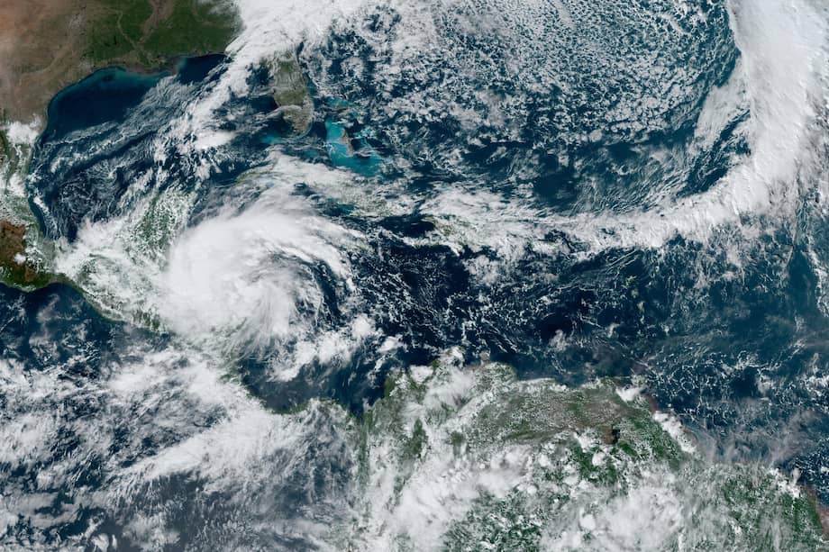 Las autoridades siguen en alerta por la tormenta tropical sara