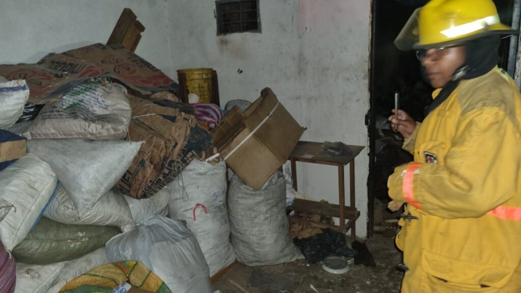 Una explosión de pólvora en Valledupar dejó daños materiales en una casa y generó pánico entre los habitantes del sector