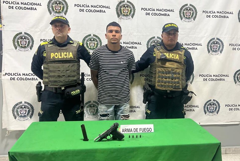 Un hombre fue capturado por porte ilegal de armas de fuego en el barrio santo domingo