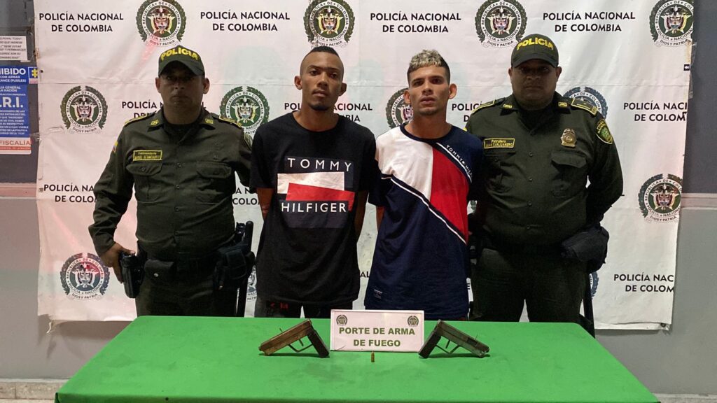 Dos sujetos fueron capturados por porte ilegal de armas de fuego en rebolo
