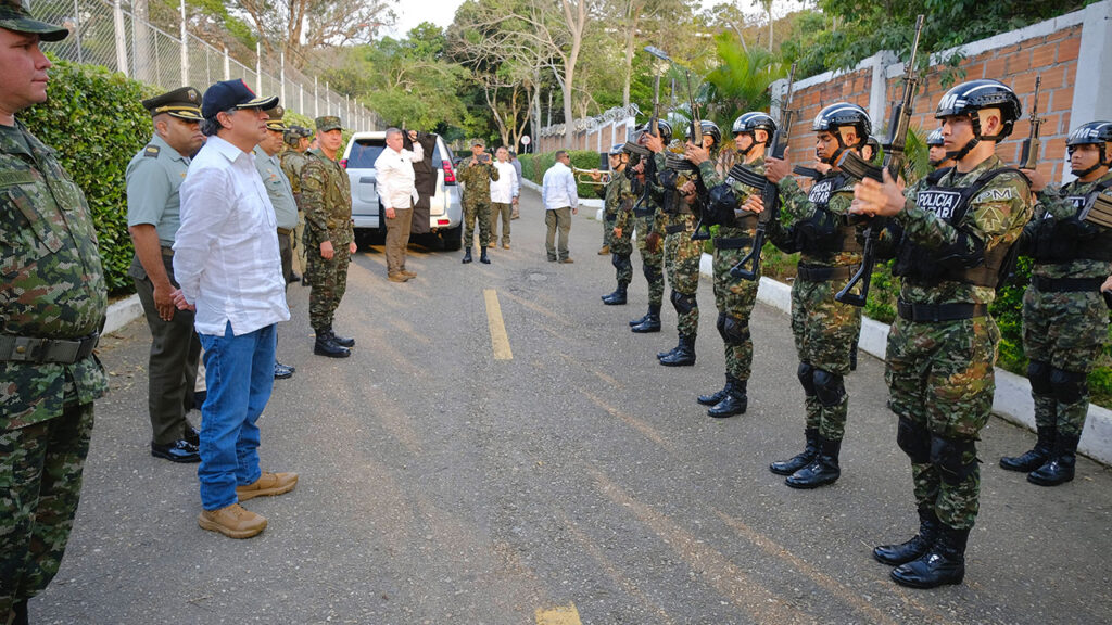 Desde bucaramanga, el presidente gustavo petro denunció que ‘el cartel de sinaloa es el actual jefe del ELN’