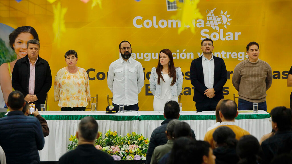 Avanza la estrategia Colombia solar con la entrega de 38 comunidades energéticas educativas en risaralda