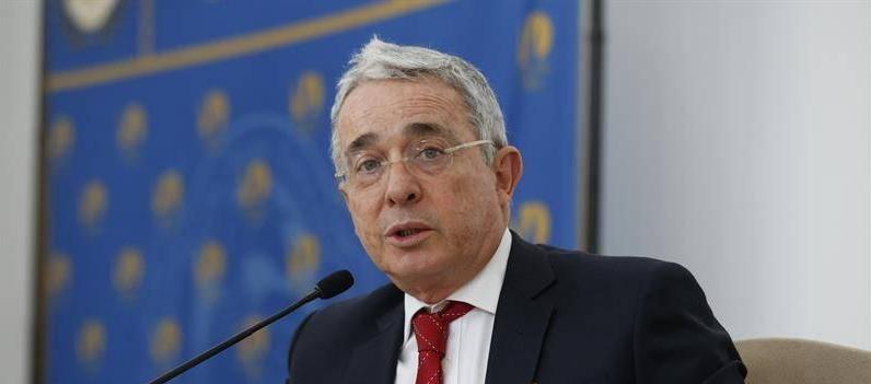 Álvaro uribe no llegó al tercer día de juicio y la audiencia fue aplazada