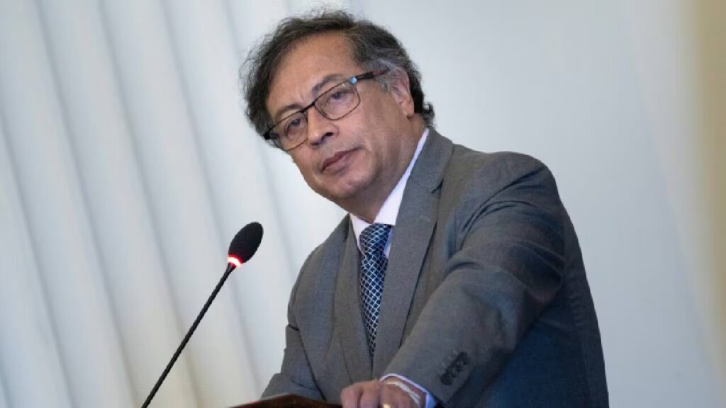 El gobierno nacional desmintió los supuestos quebrantos de salud del presidente petro