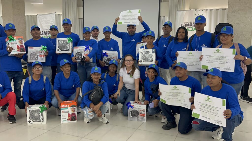 Con el inicio del Carnaval, también se celebra el día del reciclador, quienes mantienen a la ciudad limpia durante la fiesta