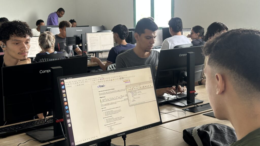 Jóvenes, a aprender desarrollo de software: Barranquilla y RIWI abren inscripciones para entrenamiento