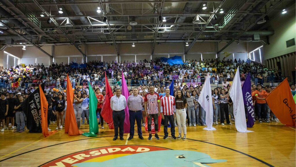 En uninorte se enciende la llama olímpica que da inicio a la fiesta deportiva