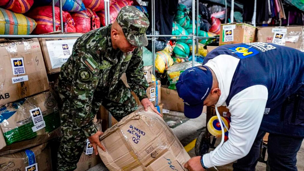 Gobierno entregó seis toneladas de ayuda humanitaria a damnificados por el invierno en el sur de Bolívar