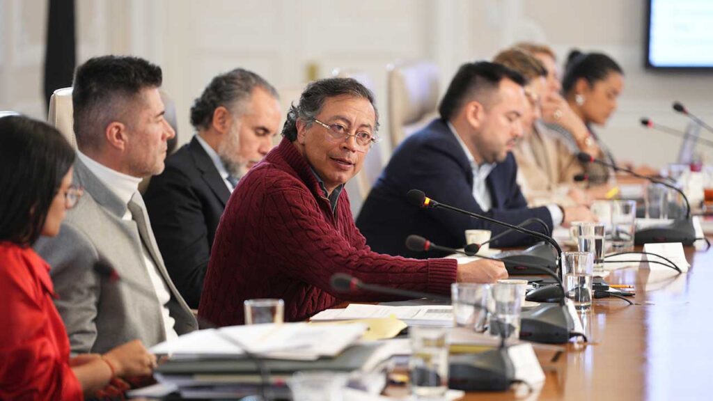 La discusión del decreto de consulta popular “ya no es jurídica”, aseguró el presidente Petro
